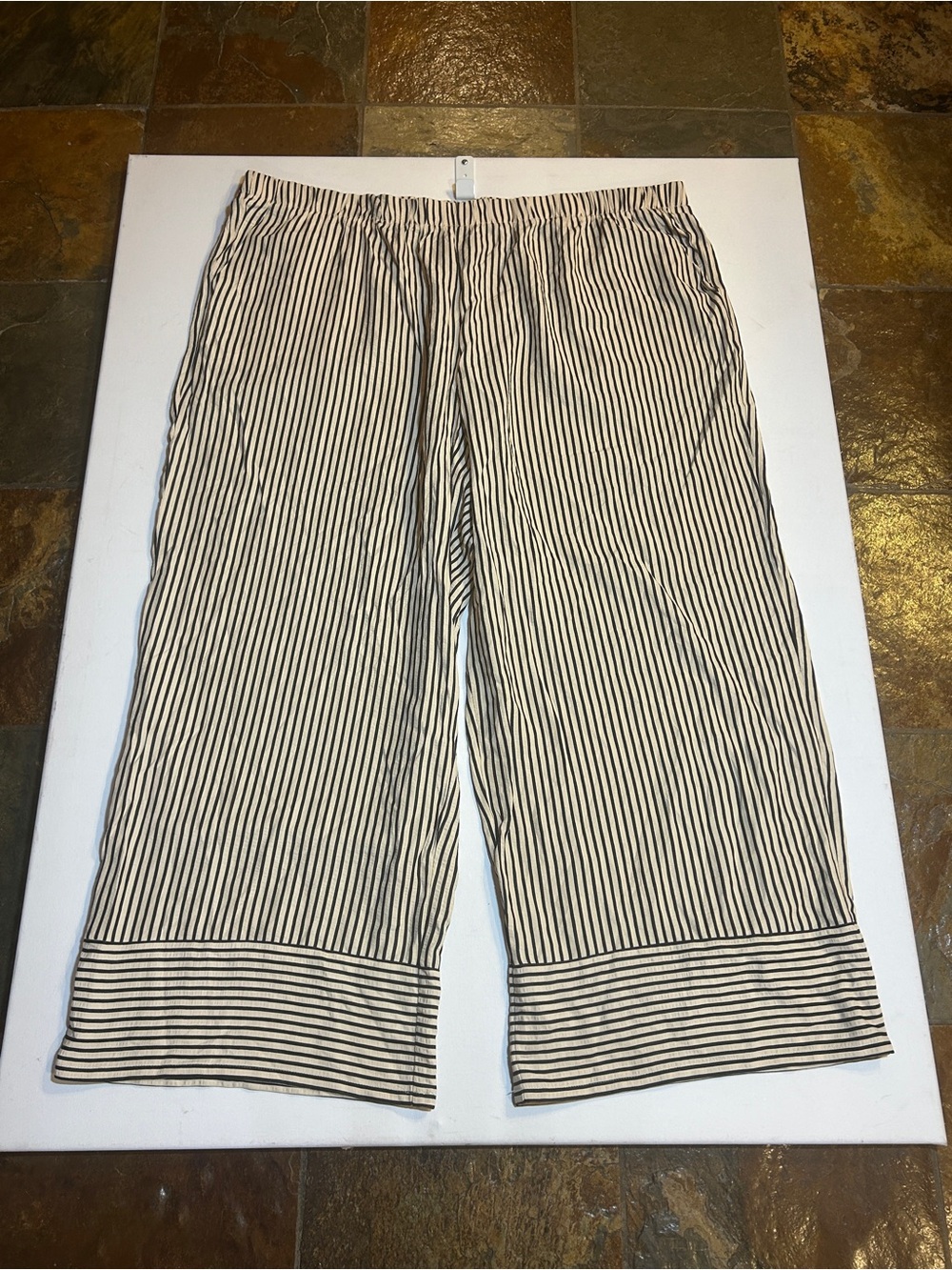 Ava & Viv 3X Black Cream Striped Wide Leg Pull-On Pants Cropped Plus Size - Picture 2 of 10
